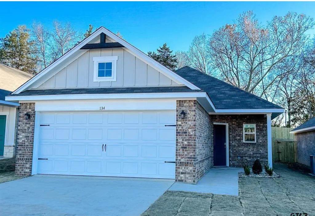 134 Blue Bird Lane - Photo 1