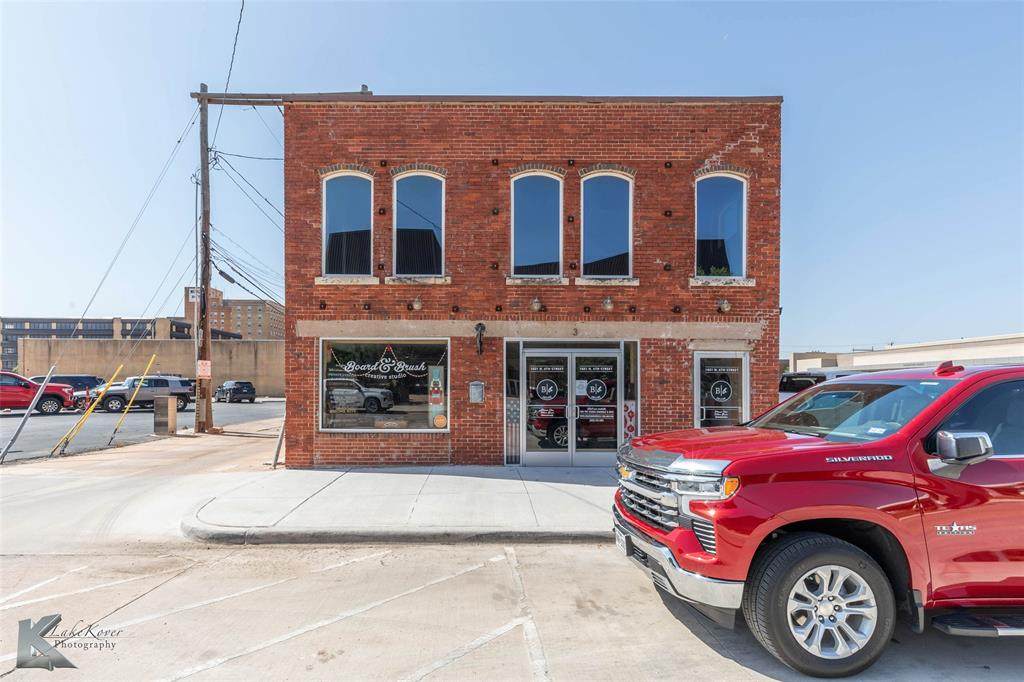 1031 6th Street - Photo 1