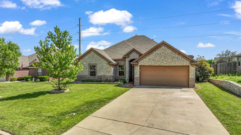 117 Hummingbird Drive - Photo 1