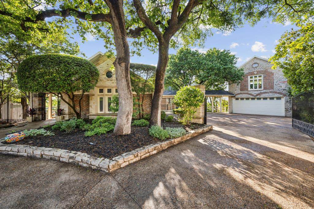 403 Hilltop - Photo 1