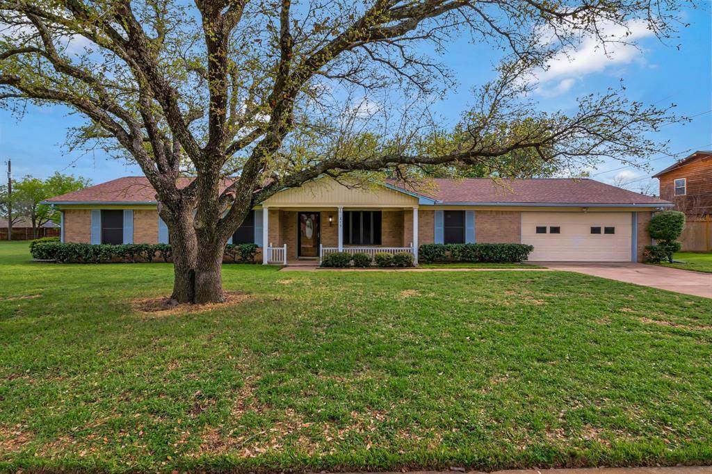 319 Allen Drive - Photo 1