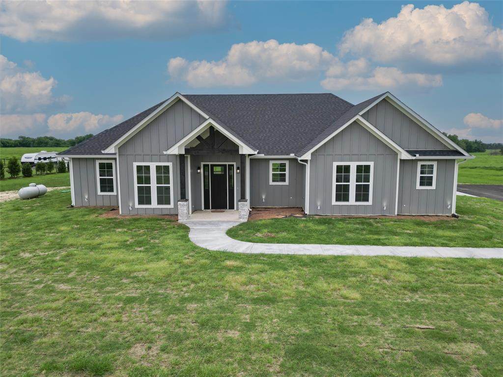 355 Private Road 5440 - Photo 1
