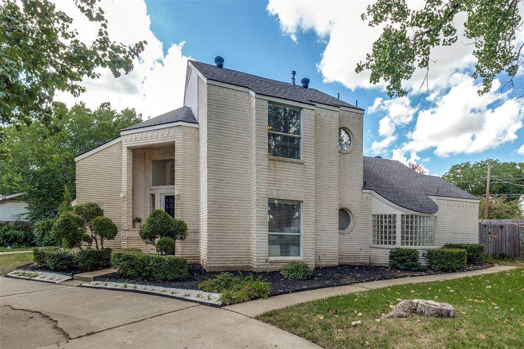 3723 Royal Lane - Photo 1