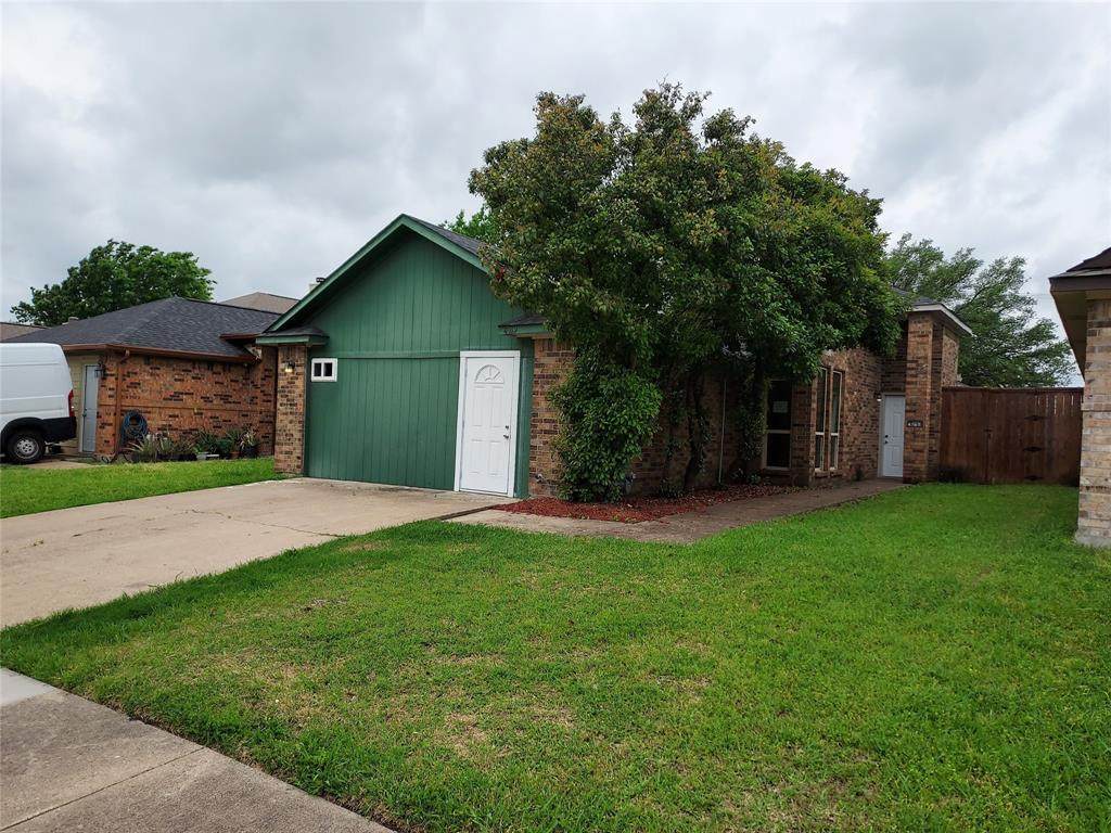 4169 Amy Drive - Photo 1