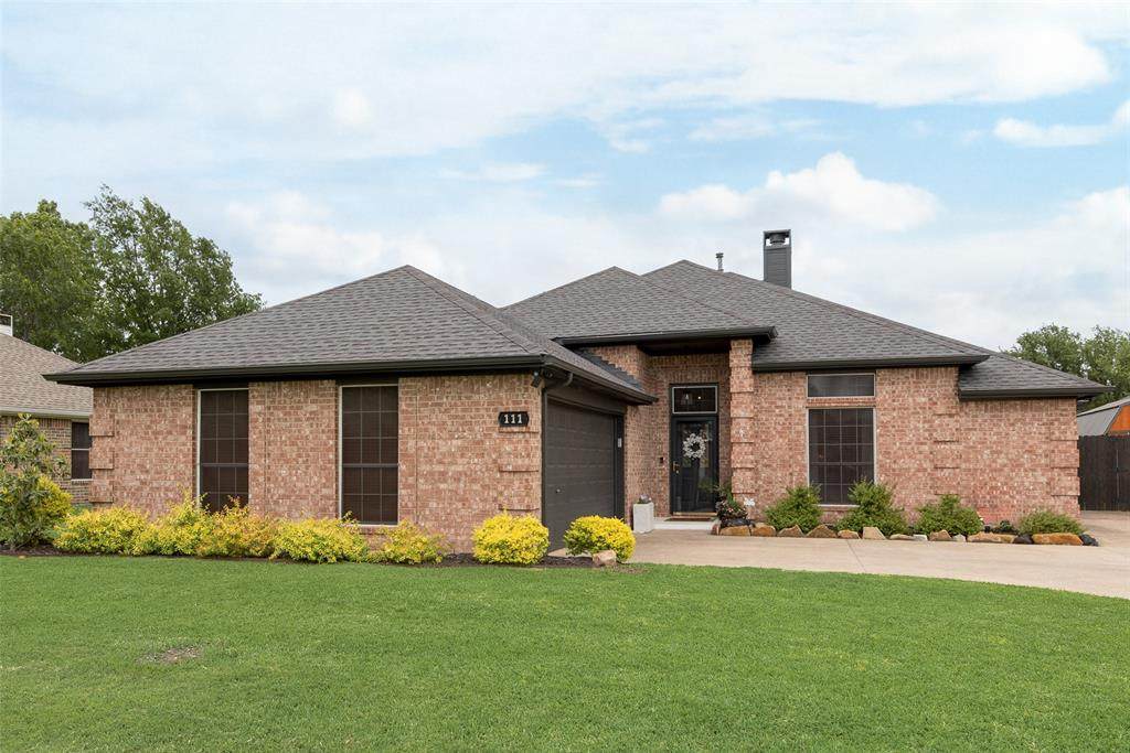 111 Princeton Circle - Photo 1
