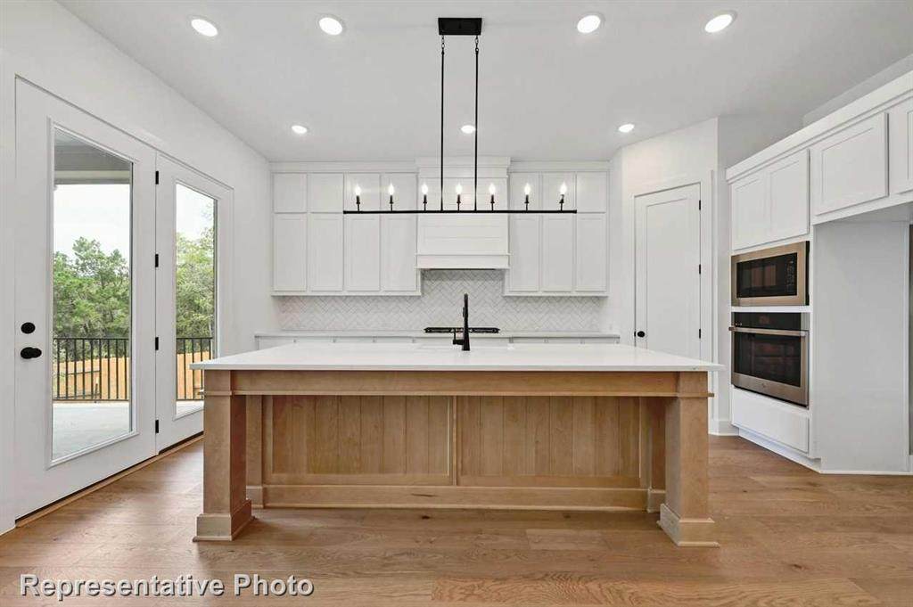 822 Montrose Drive - Photo 1