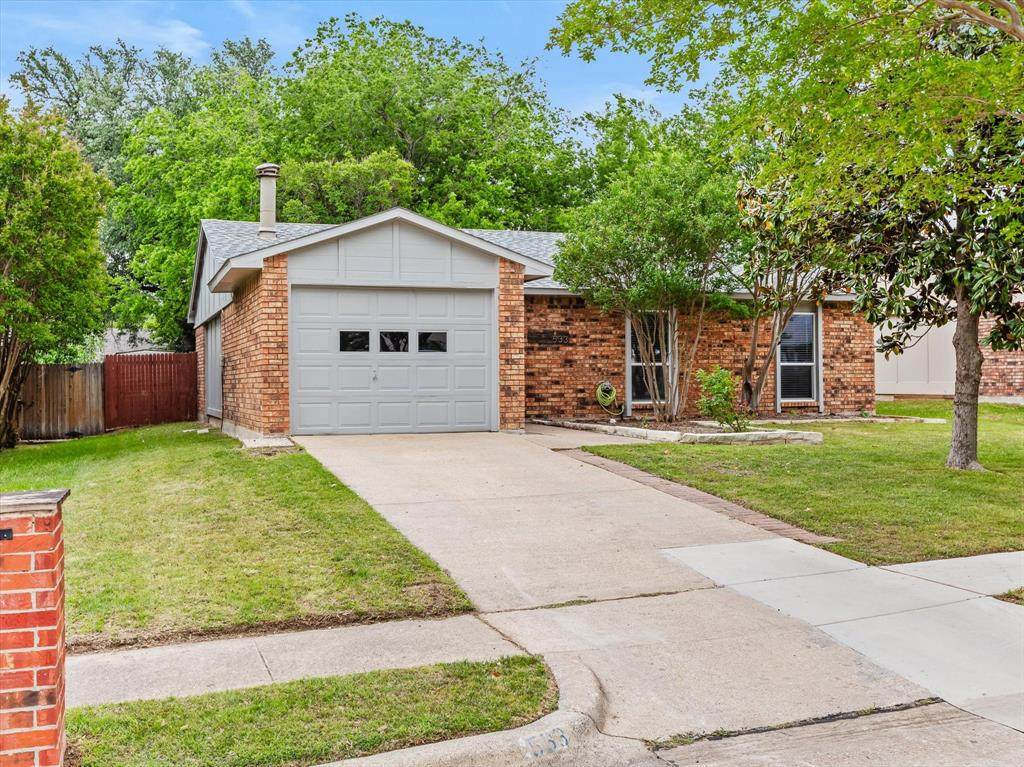 533 Windsor Drive - Photo 1