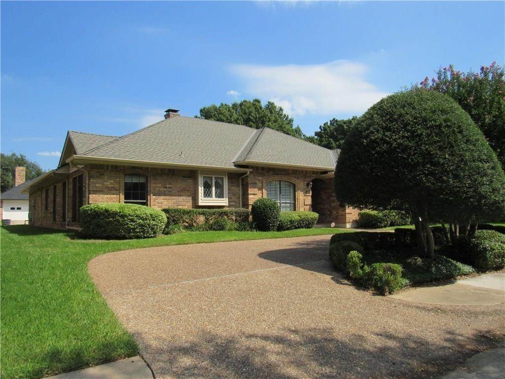 6711 Lovington Drive - Photo 1