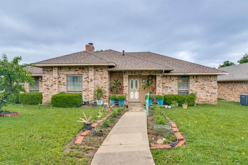 4625 Meadowview Drive - Photo 1