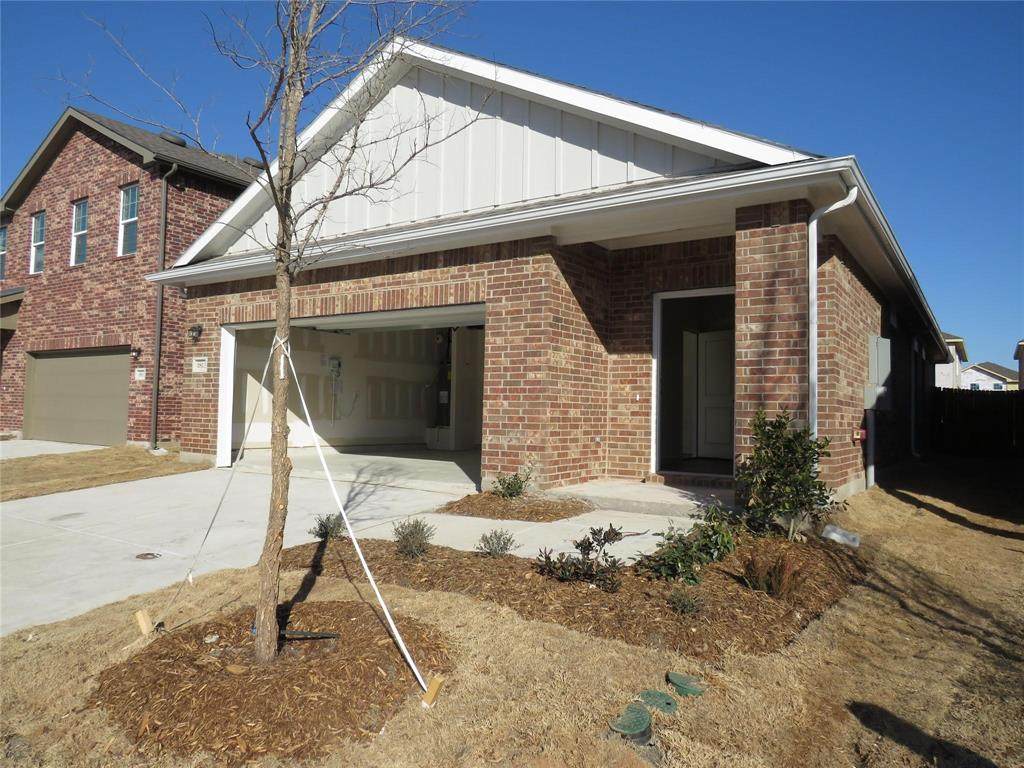 1813 Chapel Hill Road - Photo 1