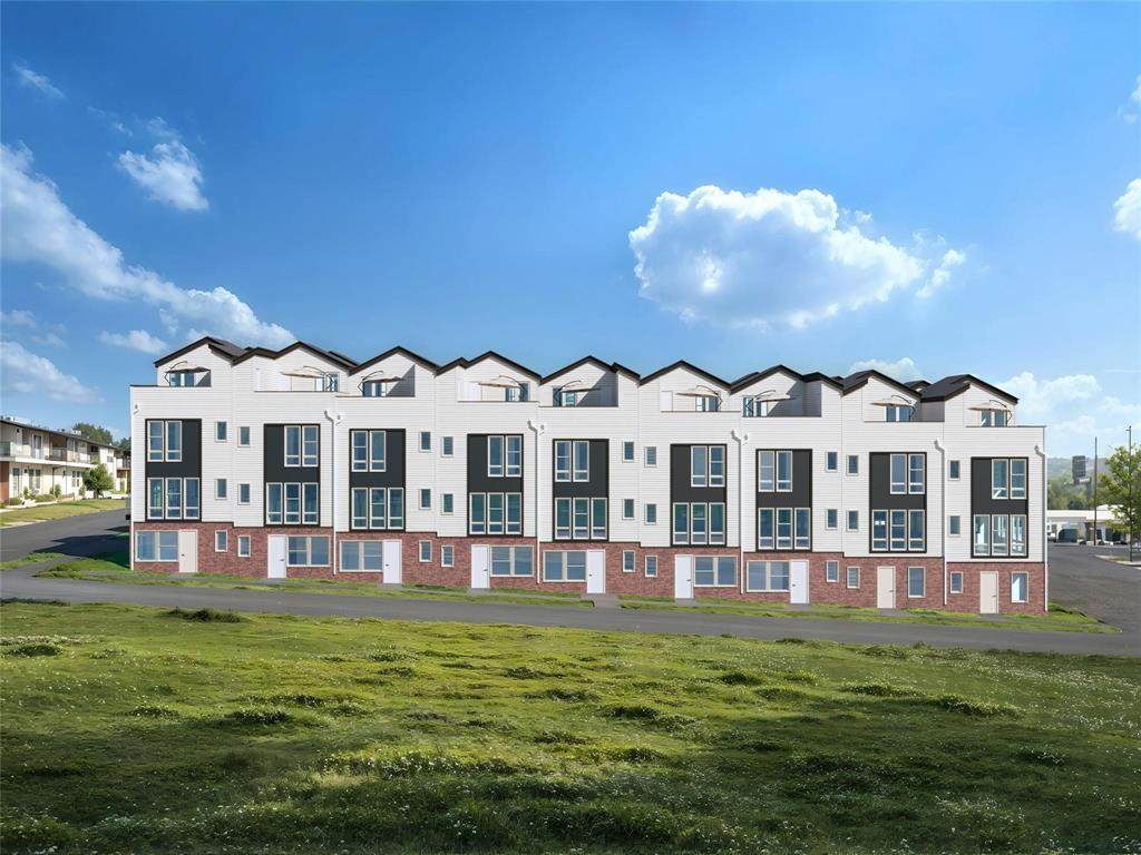 815 5TH Avenue - Photo 1