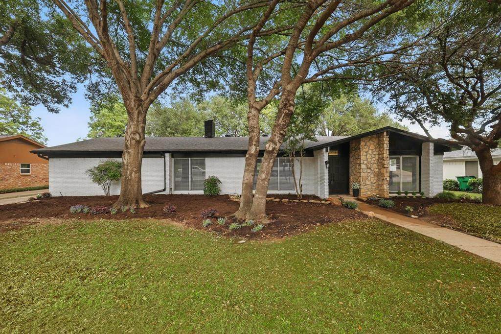 4512 Starlight Drive - Photo 1