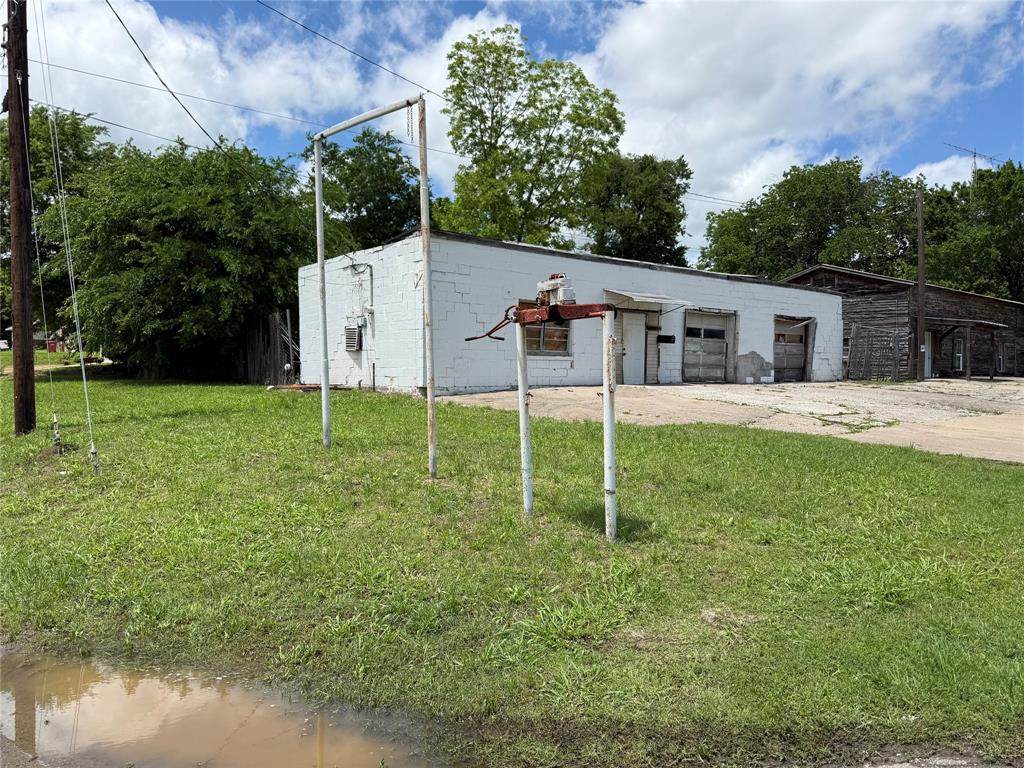 501 Katy Boulevard - Photo 1