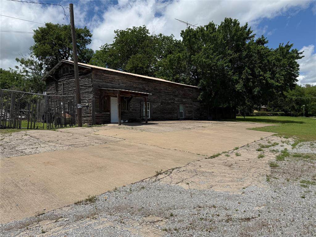 503 Katy Boulevard - Photo 1