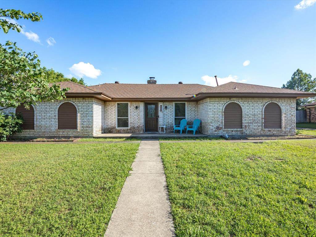 122 Village Estates Drive - Photo 1