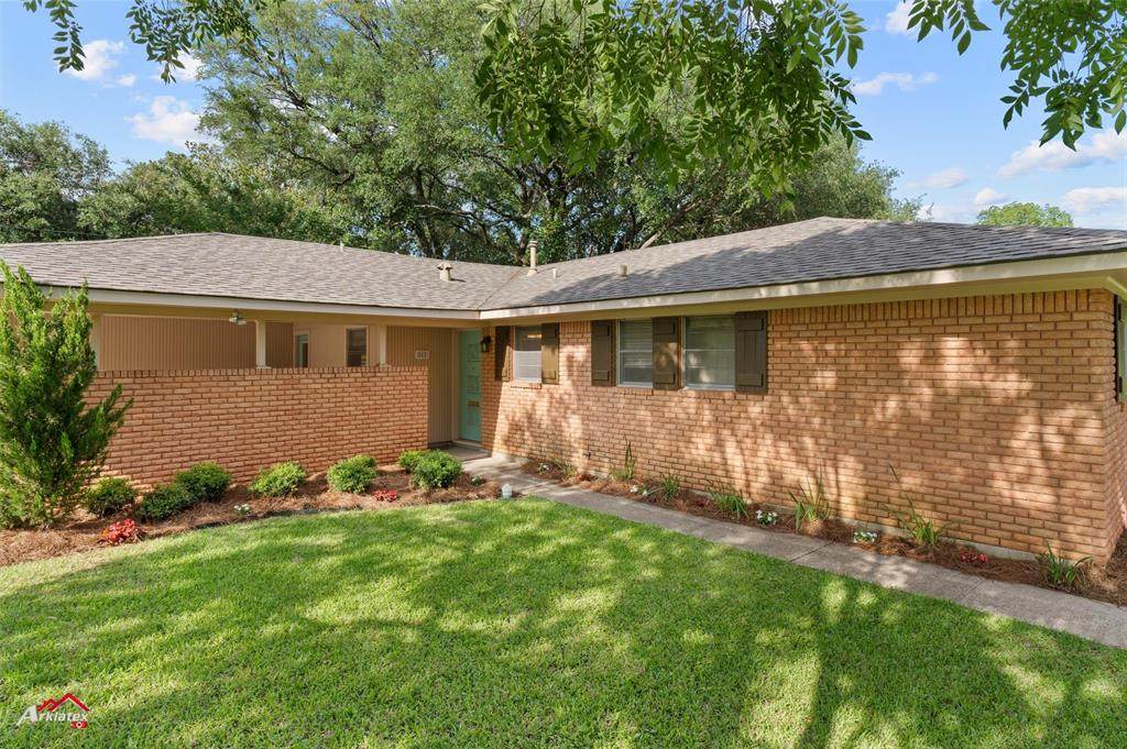 502 Mockingbird Lane - Photo 1