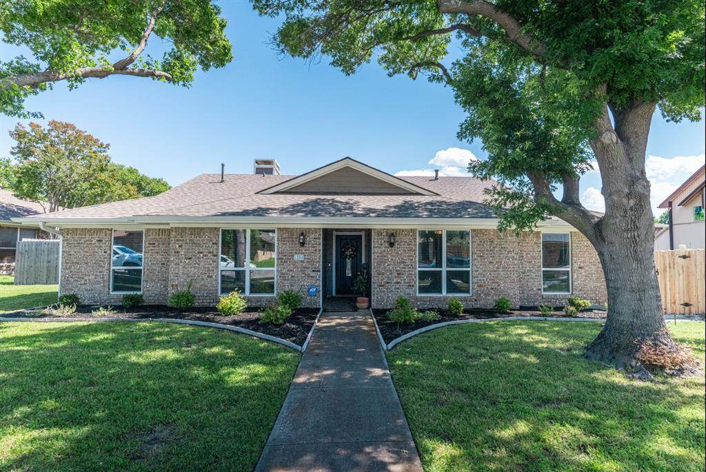 1804 Kensington Drive - Photo 1