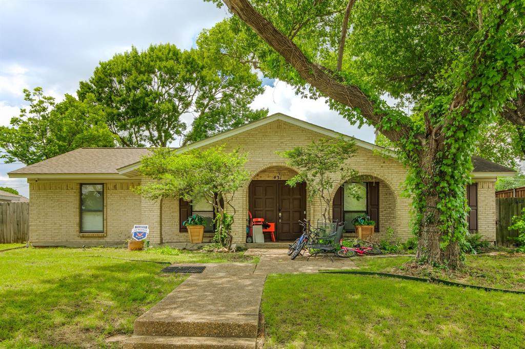 431 Ridge Crest Drive - Photo 1