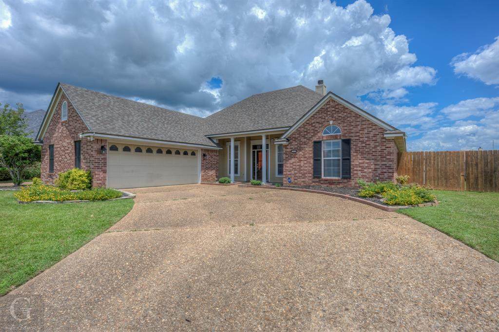 1537 Nottoway - Photo 1