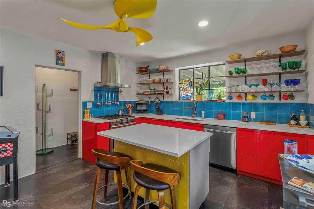 931 Dalzell Street - Photo 1
