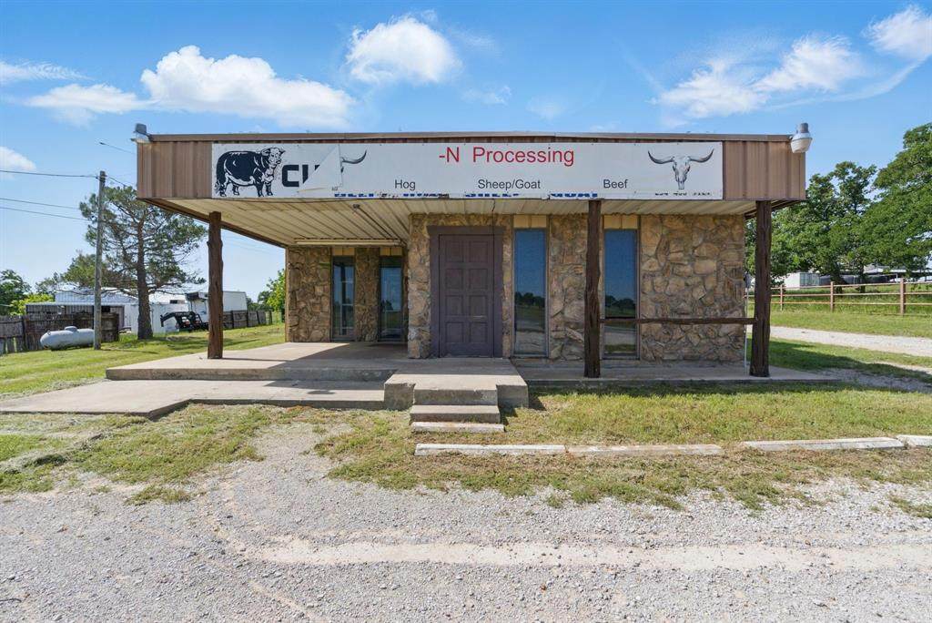 8911 Highway 6 - Photo 1