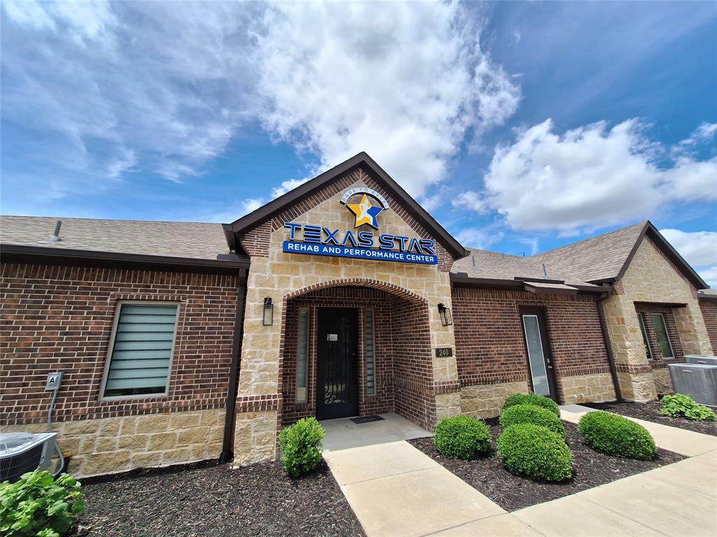 11655 Independence Parkway - Photo 1