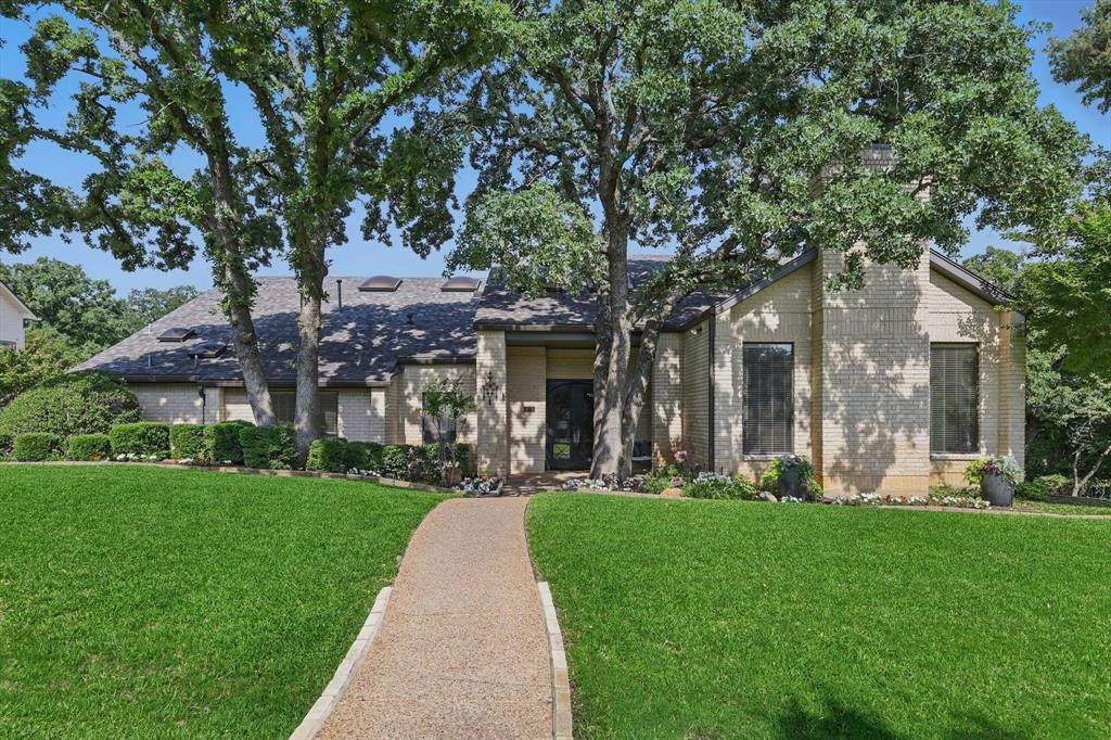 450 Craig Circle - Photo 1