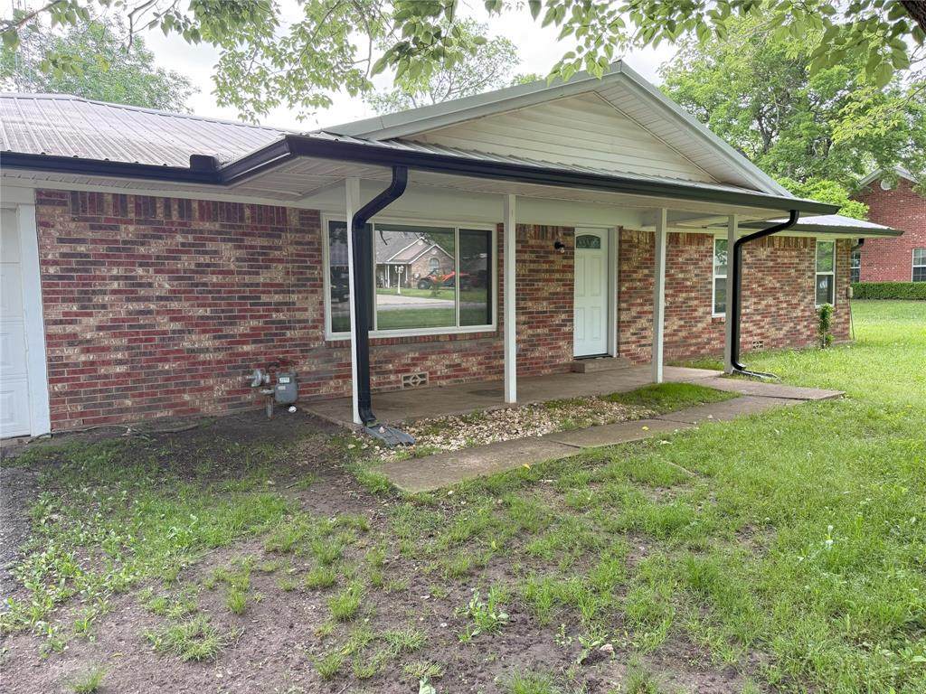 494 Lannius Road - Photo 1