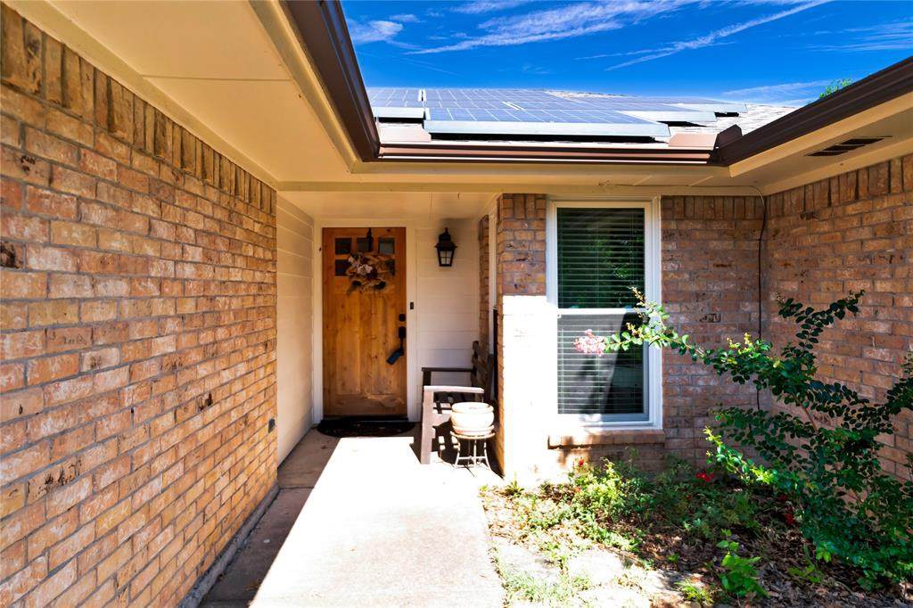 7612 Creekmoore Drive - Photo 1