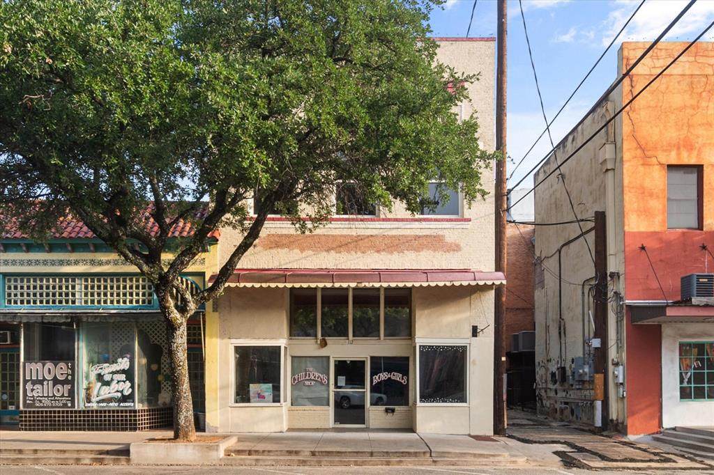112 Collin Street - Photo 1