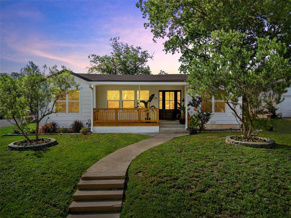 2925 Edmond Avenue - Photo 1