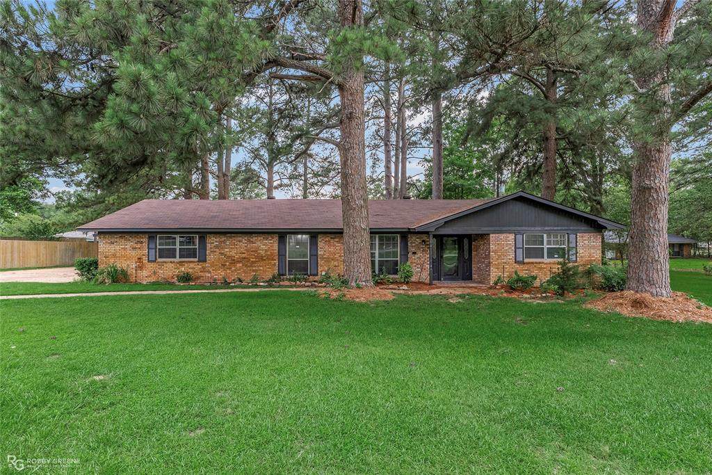 817 Spruce Street - Photo 1