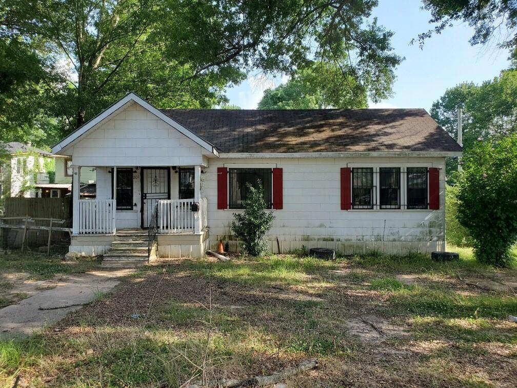 201 Egan Street - Photo 1