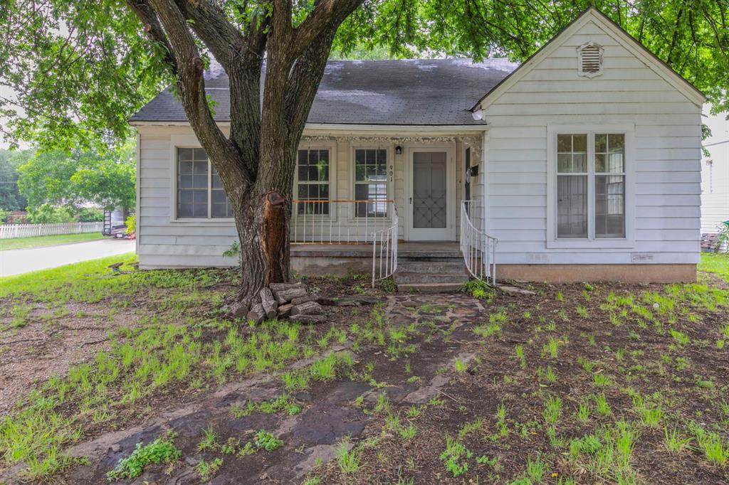 901 Walnut Street - Photo 1