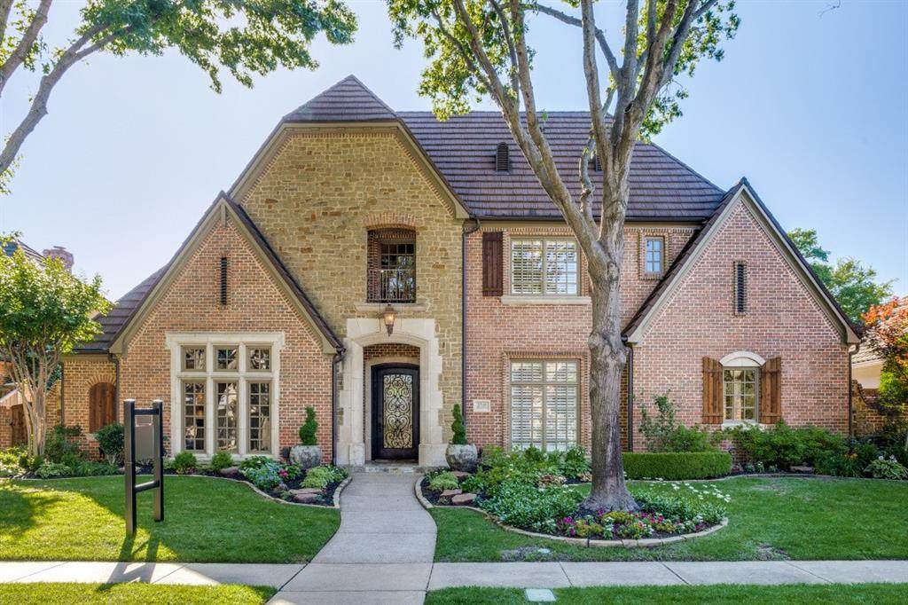 2709 Redding Drive - Photo 1