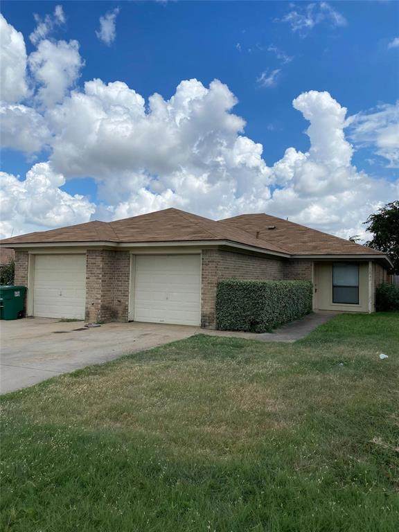 2812 Ridgecrest Drive - Photo 1
