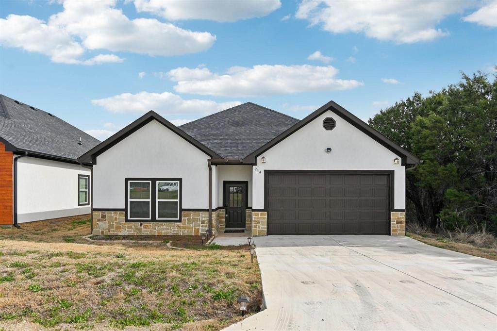 744 Bluebonnet Drive - Photo 1