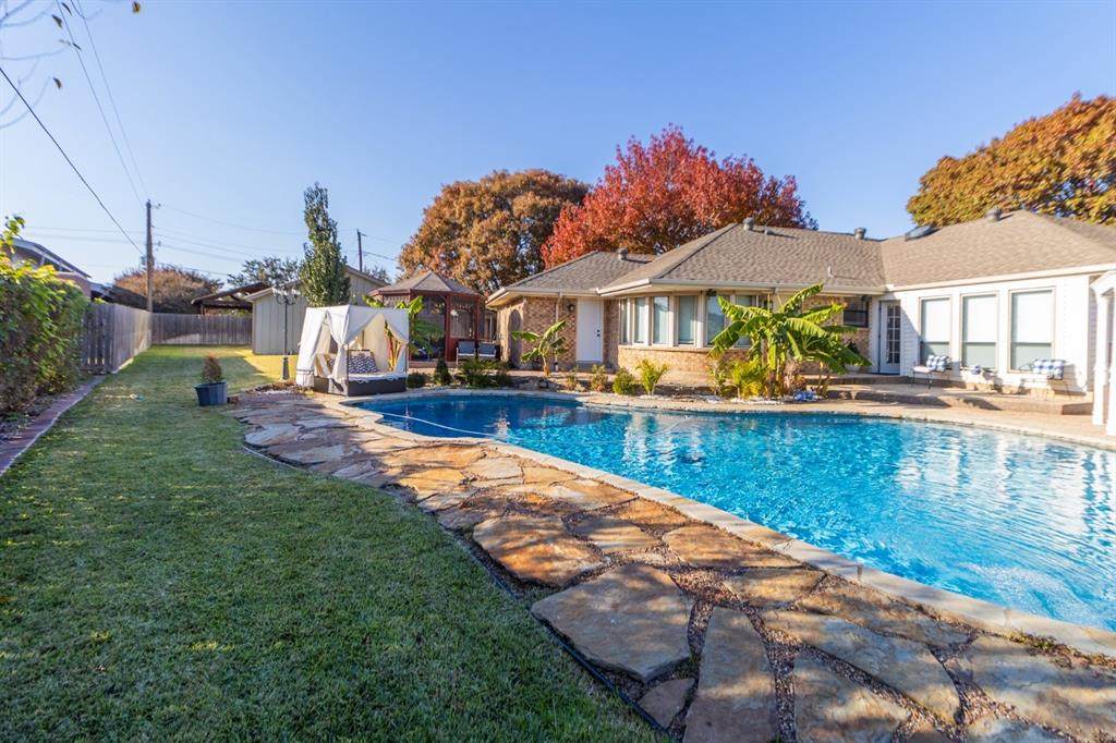 1501 Raintree Court - Photo 1