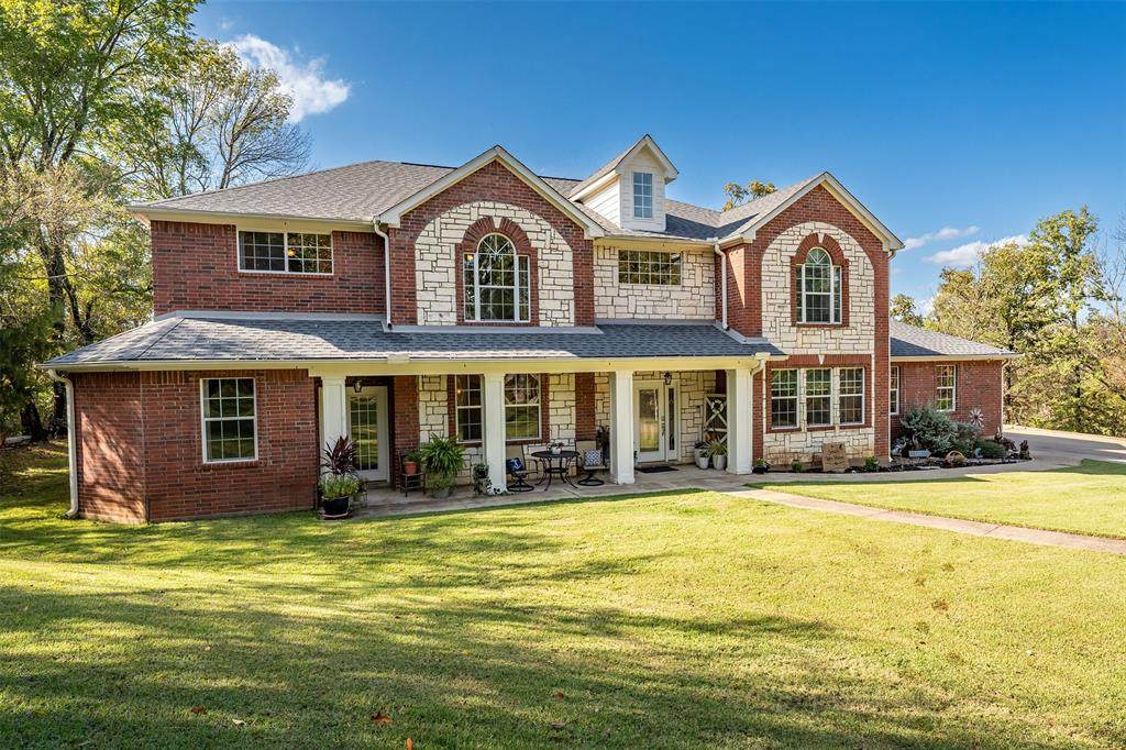 300 Private Road 5294 - Photo 1
