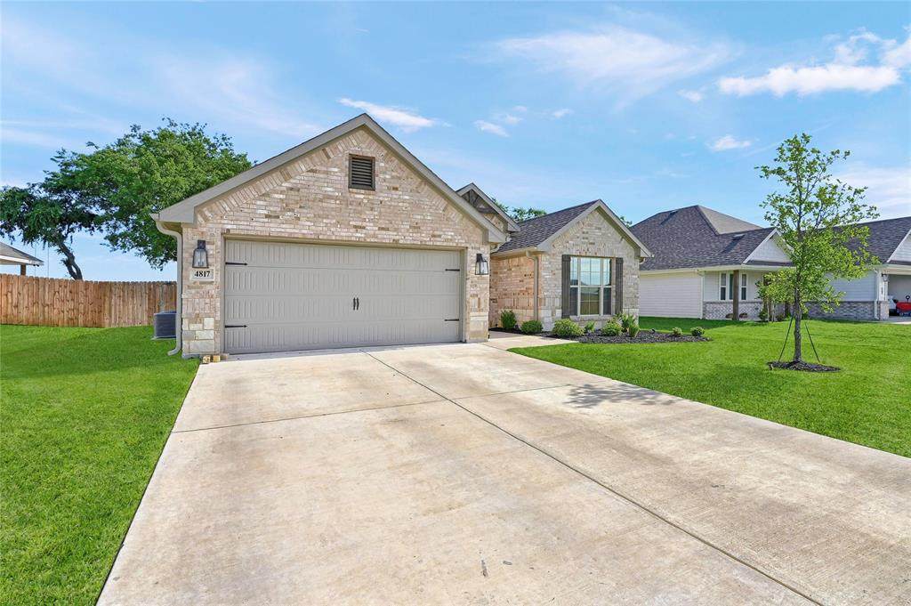 4817 Enclave Drive - Photo 1