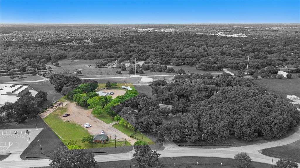 610 Simonds Road - Photo 1