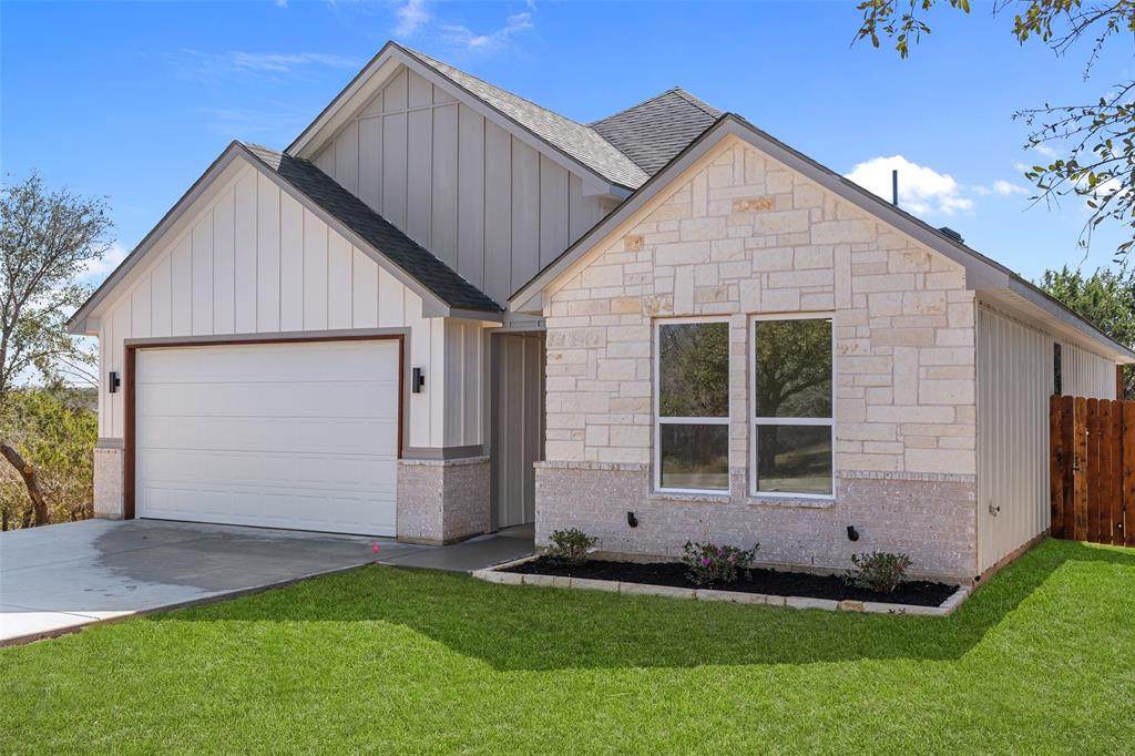 2325 Neches Street - Photo 1