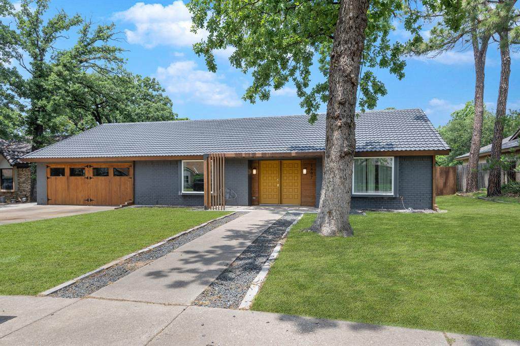 1807 Roosevelt Court - Photo 1