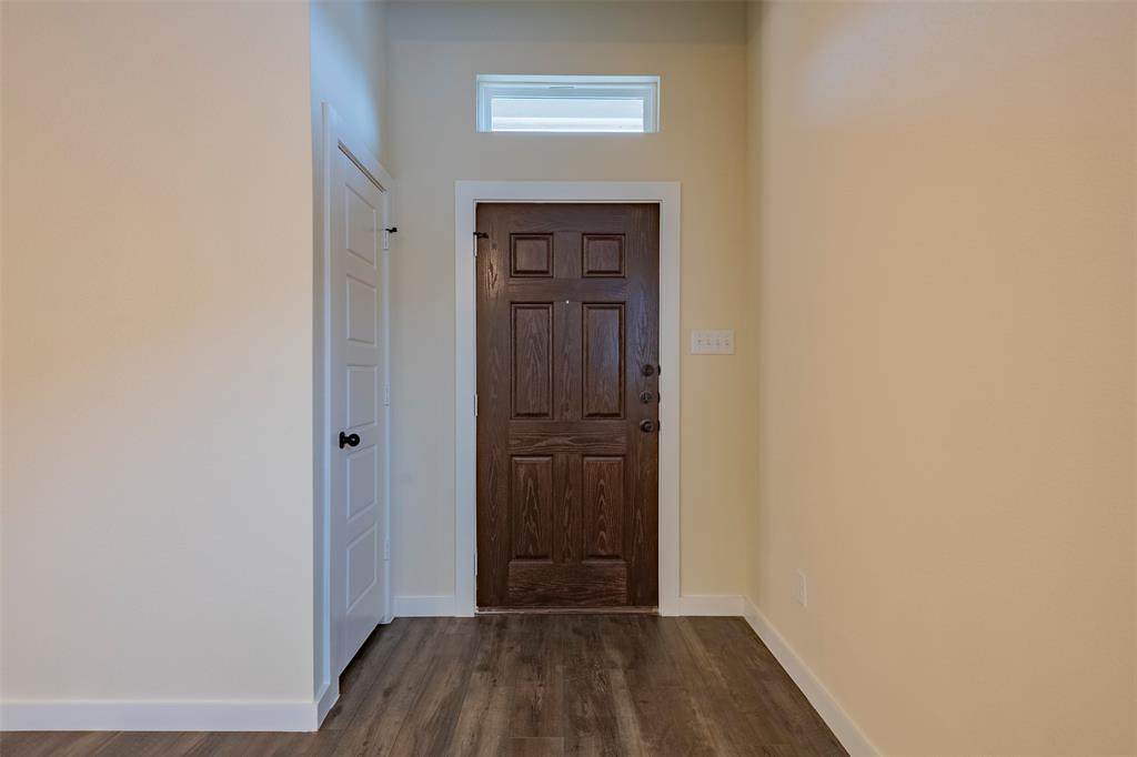725 Blackland Drive - Photo 1
