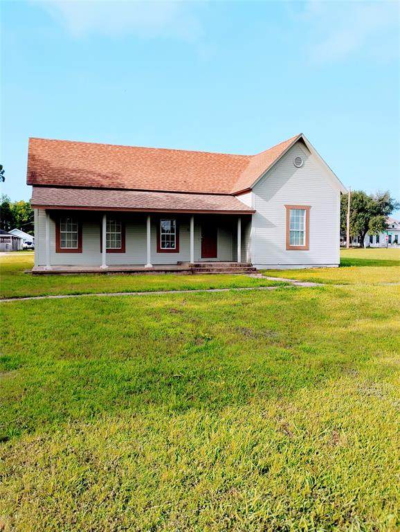 304 Front Street - Photo 1
