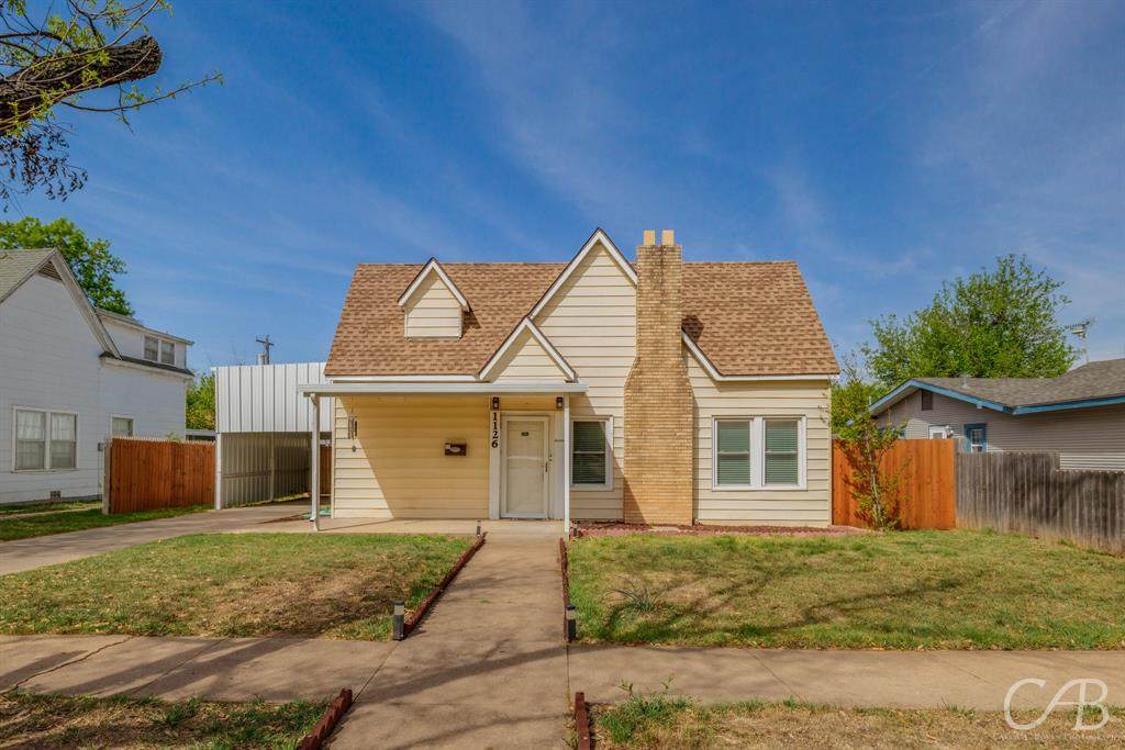 1126 Grand Avenue - Photo 1