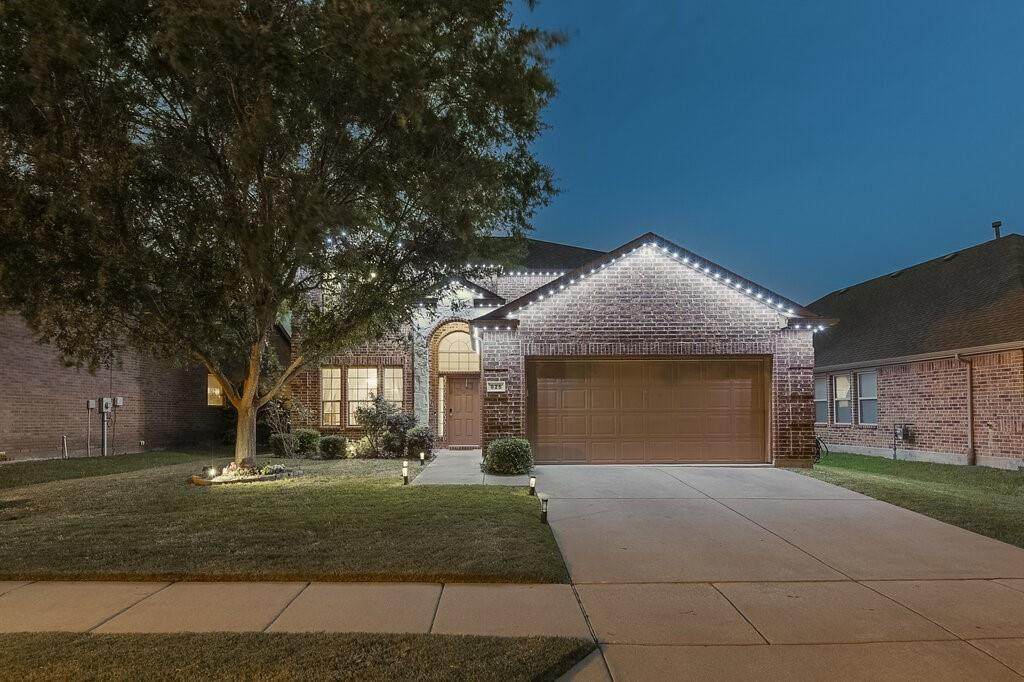 925 Lake Grove Drive - Photo 1
