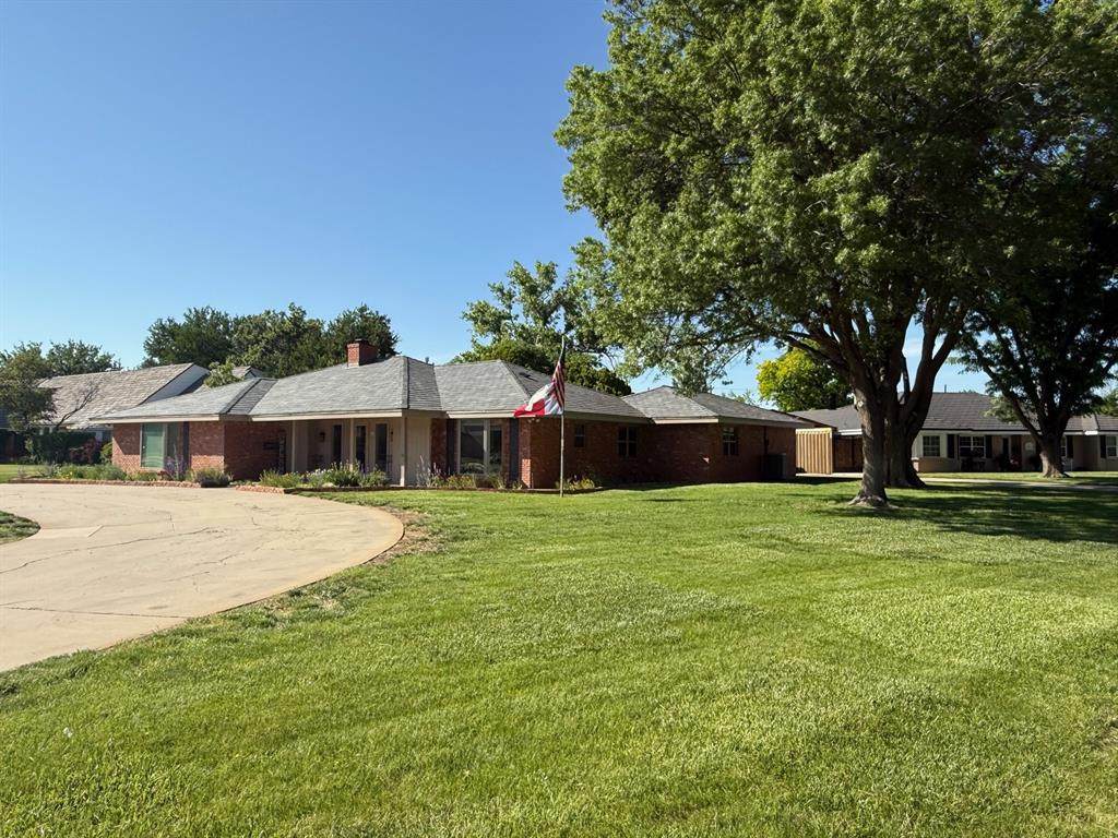 3417 Danbury Drive - Photo 1