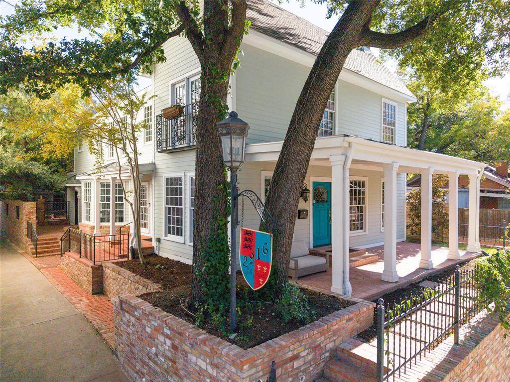 2916 Sale Street - Photo 1