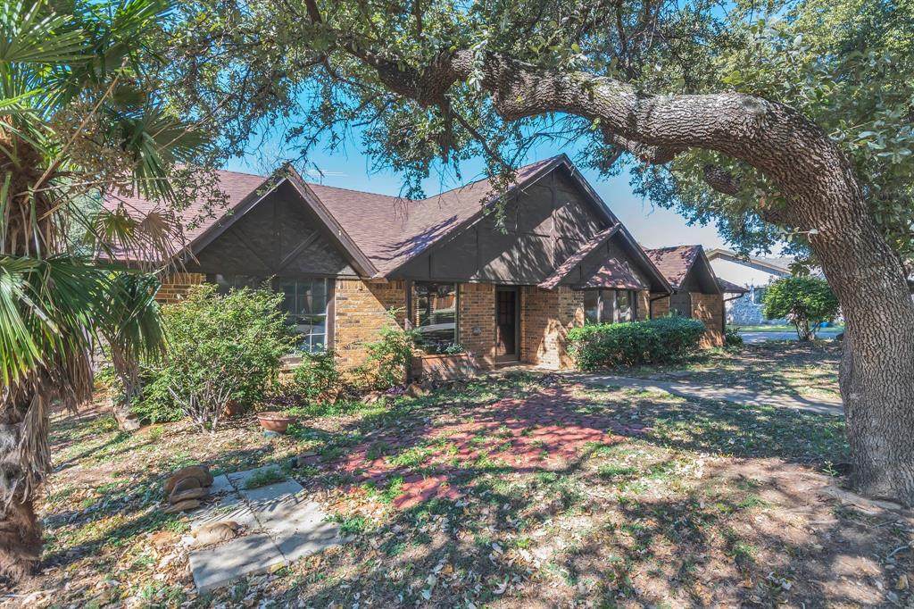 4509 Castle Combe Place - Photo 1